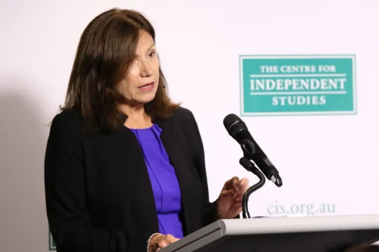 Fiona Muelle Moderating Education Panel