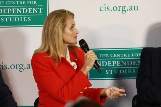 April Palmerlee speaking at CIS event: ''A Democratic wave or Trump triumph?''