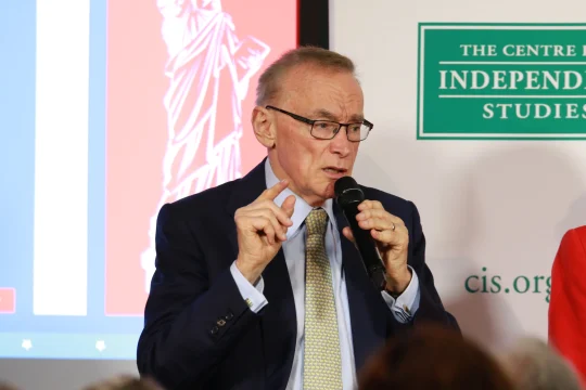 Bob Carr speaking at CIS event: ''A Democratic wave or Trump triumph?''