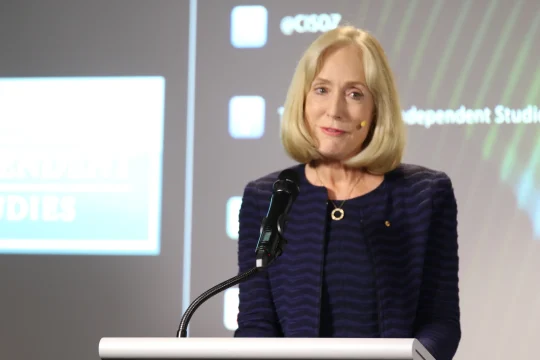 Belinda Hutchinson AM speaking at CIS event: ''Bulletproof Problem Solving