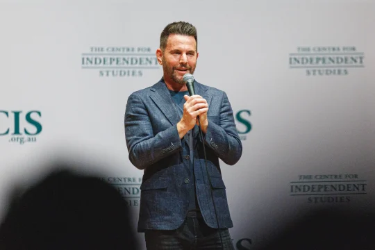 Dave Rubin speaking at ''Dave Rubin Sydney – Don’t Burn This World Tour''